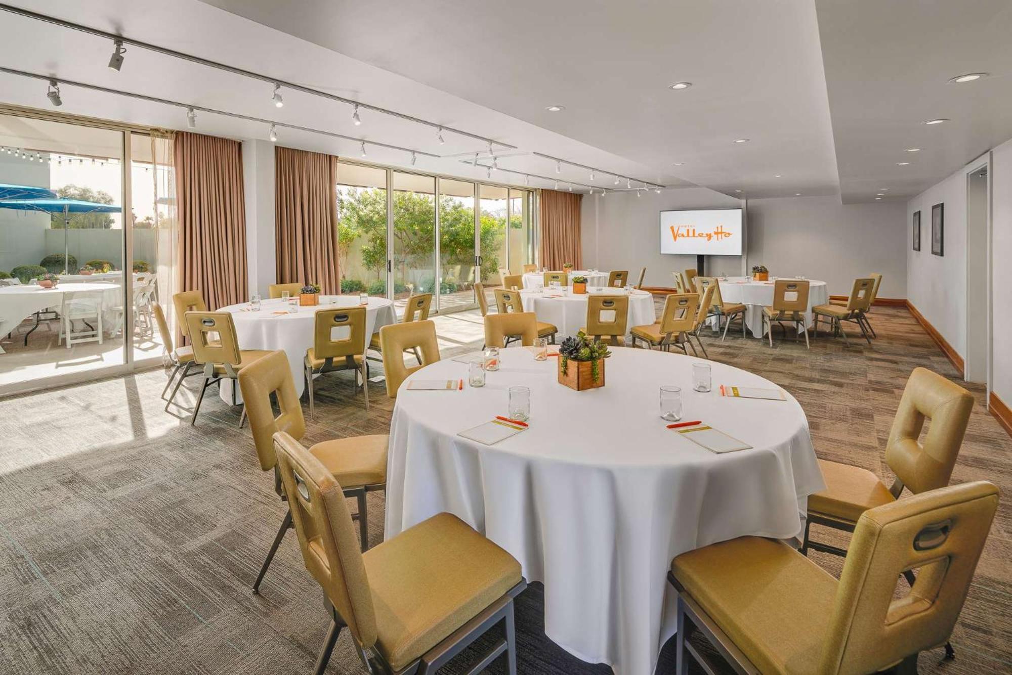 Hotel Valley Ho Scottsdale Exterior photo